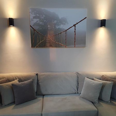 Vlore Luxury Apartaments "Fael" ภายนอก รูปภาพ