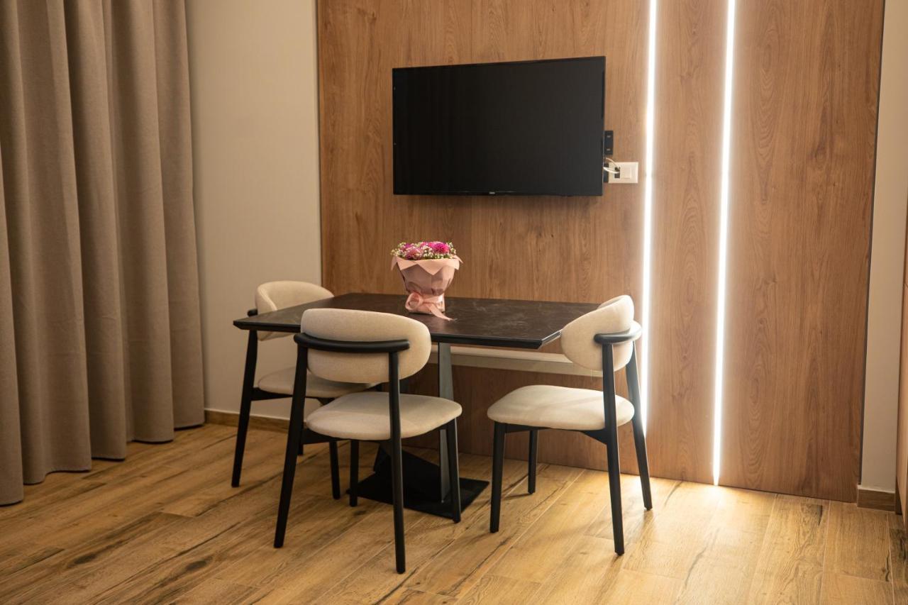 Vlore Luxury Apartaments "Fael" ภายนอก รูปภาพ