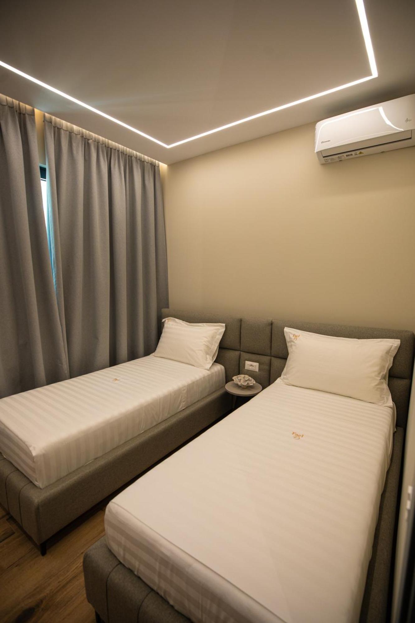 Vlore Luxury Apartaments "Fael" ภายนอก รูปภาพ