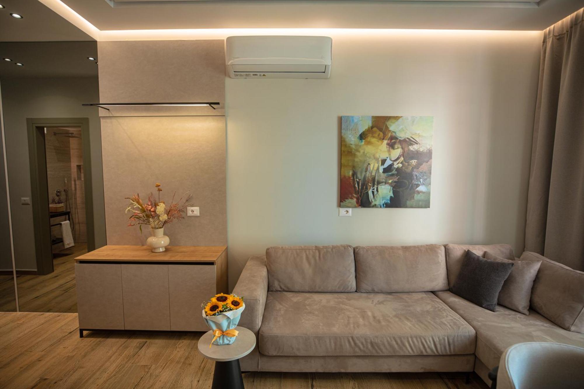 Vlore Luxury Apartaments "Fael" ภายนอก รูปภาพ