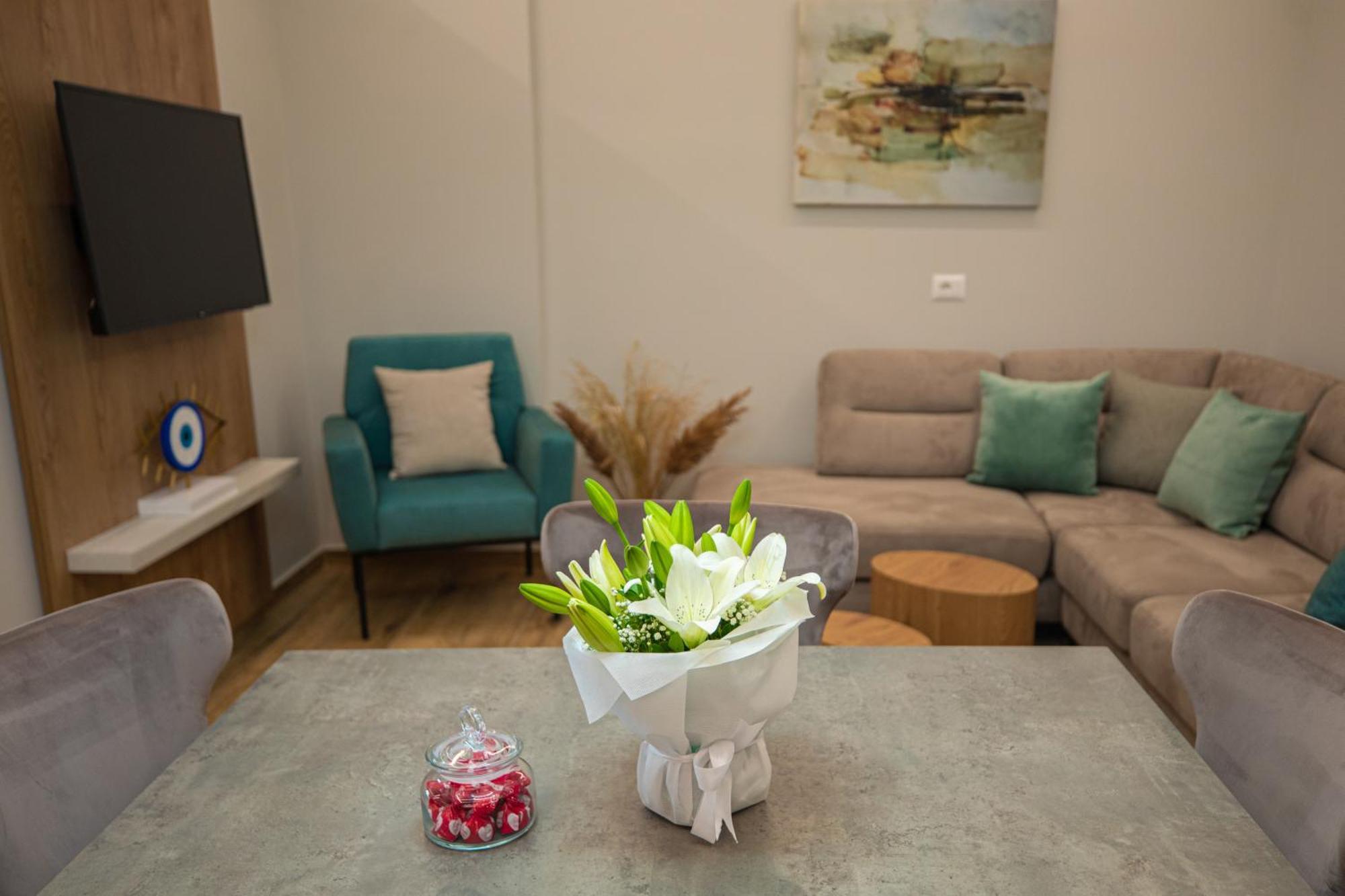Vlore Luxury Apartaments "Fael" ภายนอก รูปภาพ